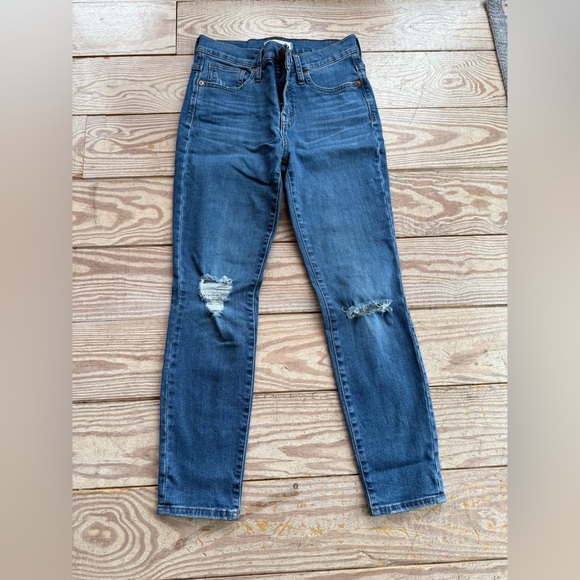 Madewell Denim - Madewell Curvy High Rise Skinny Crop Distressed Jeans size 26